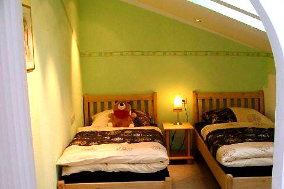 Schlafzimmer 3 mit Einbauschrank